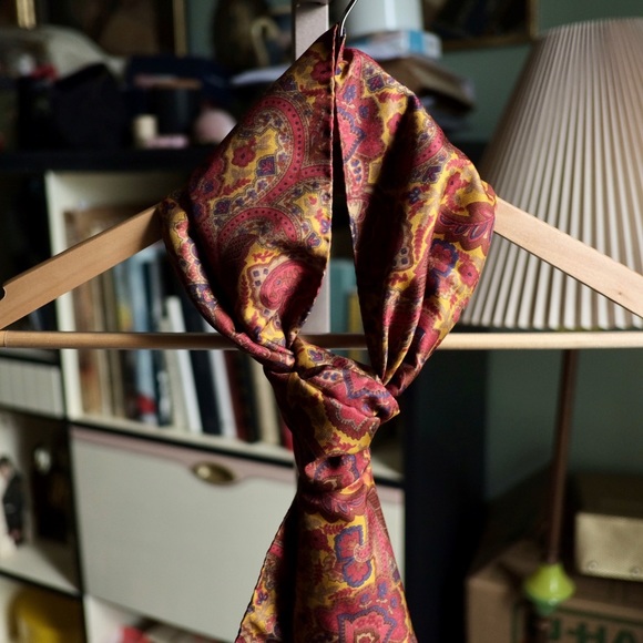 Vintage silk scarf - Picture 4 of 4